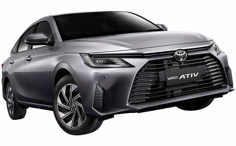 Дешевая Toyota Yaris Ativ стала гибридом и получила спортивную версию GR Sport